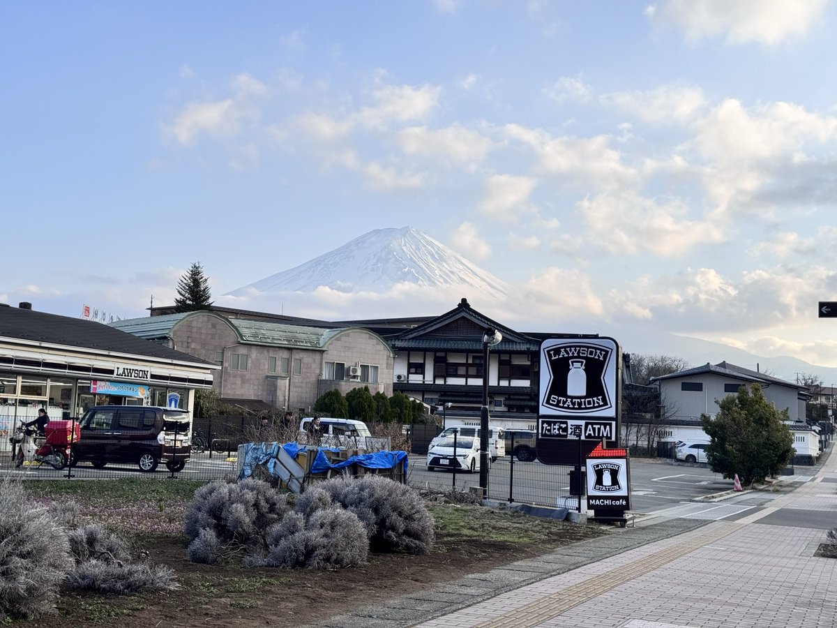 CCC (@l5t3x8) on Twitter photo 