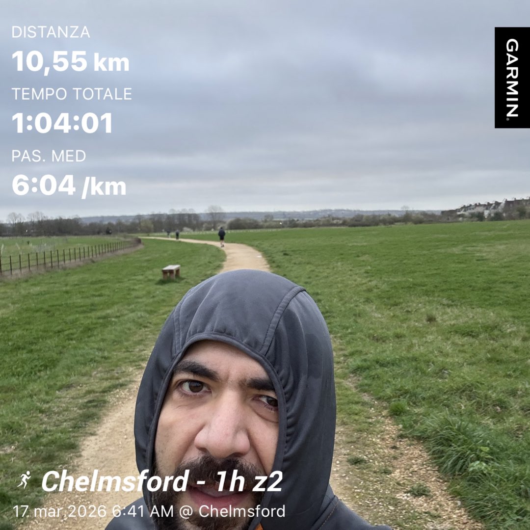noneim's tweet photo. E oggi sono uno che ha corso nel Regno Unito #veganathletes #govegan #running https://t.co/OQDETnBMKS