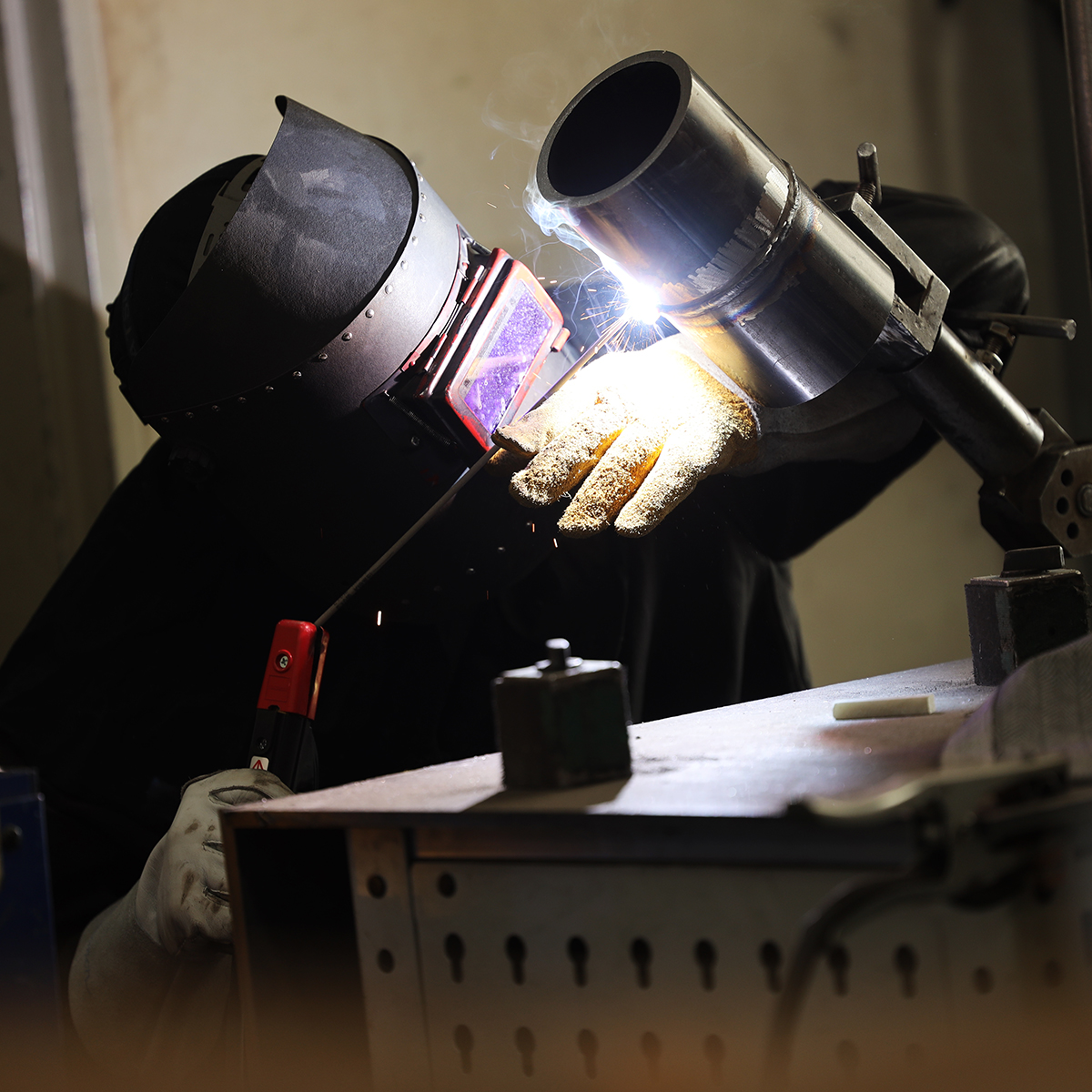 WorldskillsJ's tweet image. Samsung Skills Invitation Friendship Challenge
第48回技能五輪国際大会 日本代表選手参戦！
「溶接」職種
福井 旺暉 選手［三菱重工業株式会社］
#WorldSkillsJapan #WorldSkills #Welding #WorldSkillsShanghai2026 #감사합니다