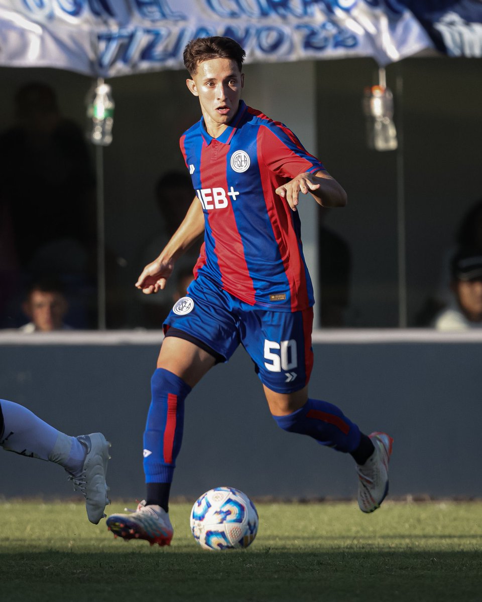 ROMAÑISTA tweet media