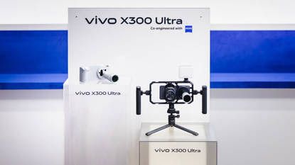 HindiTechDaily tweet media