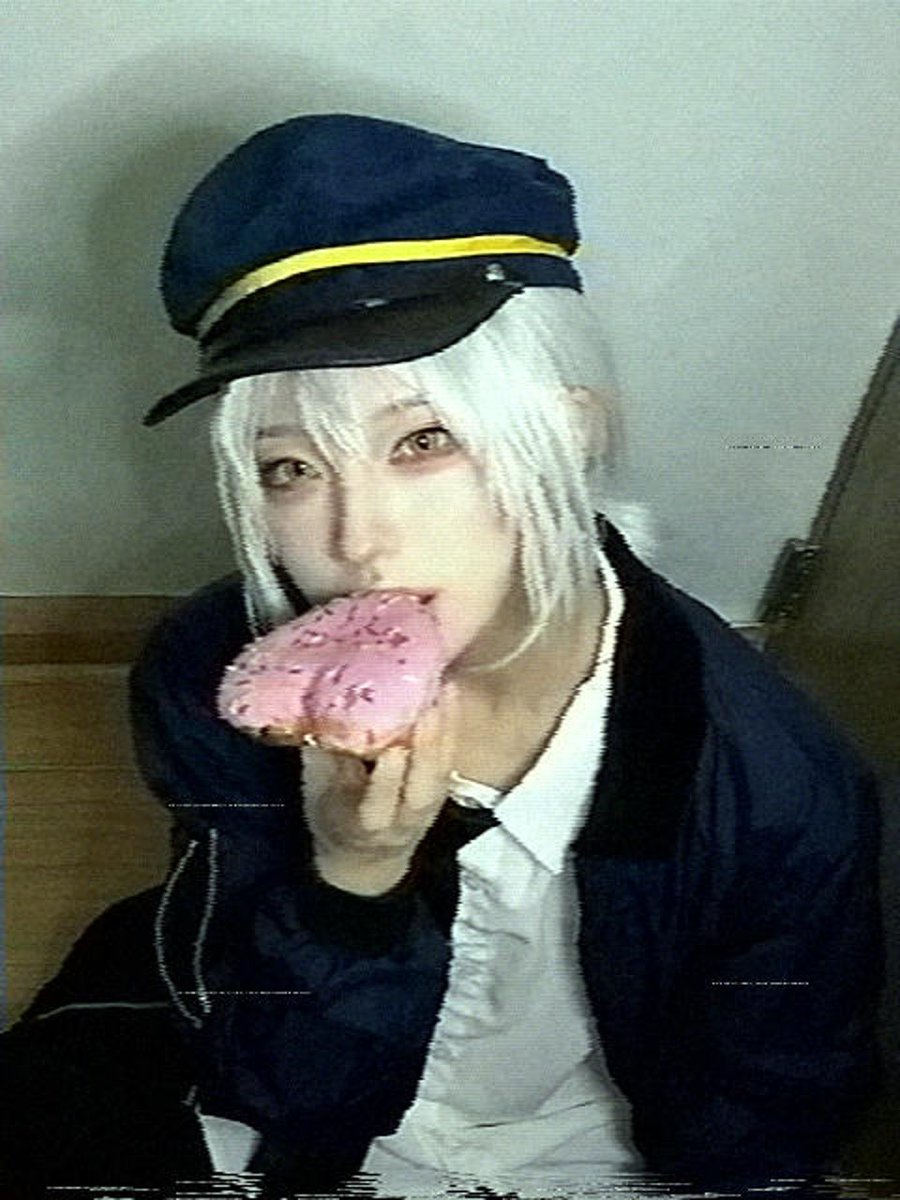 유 tweet media