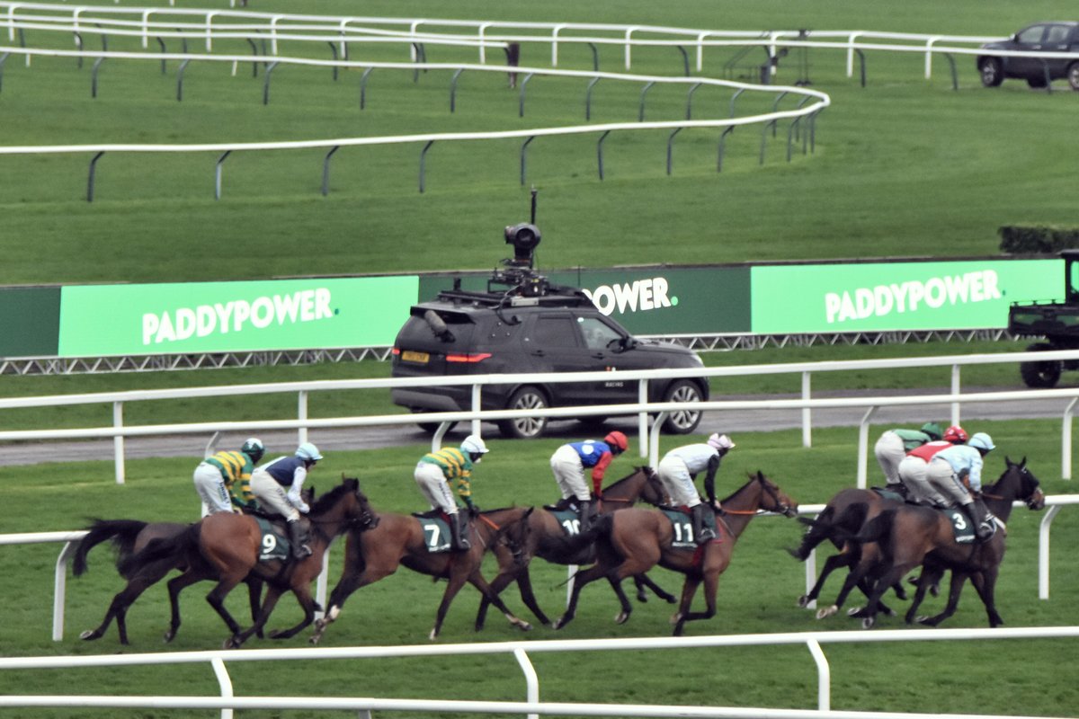 GRAVITY MEDIA tweet media