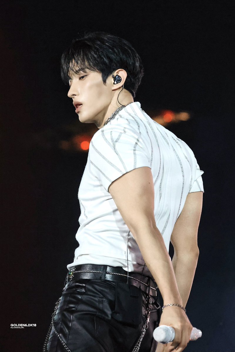 20260314 NEW_ in Bangkok 🇹🇭 Day 1

😗😛

#SEVENTEEN #DK #도겸 #DOKYEOM #석민
#세븐틴 #ソクミン #ドギョム #李碩珉 
<a href="/pledis_17/">세븐틴(SEVENTEEN)</a>