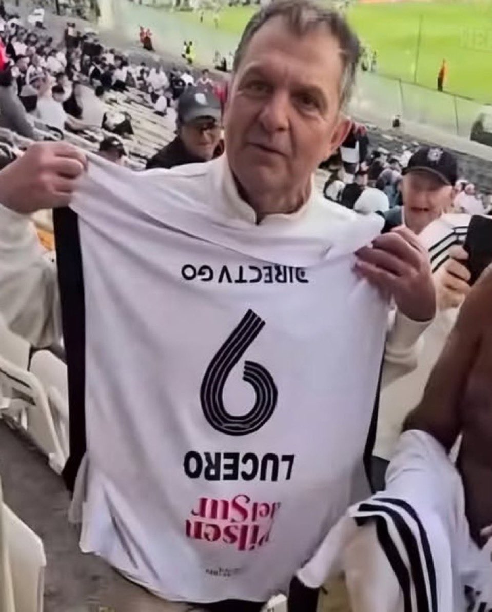 Out of Context Colo-Colo tweet media