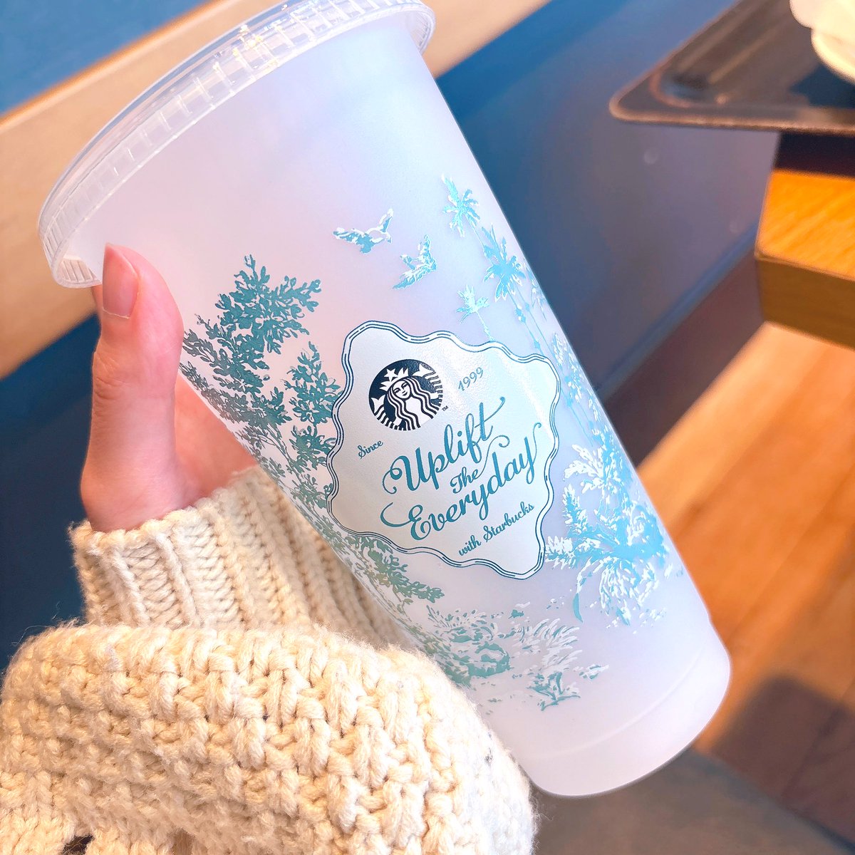 夕方からちょっと寝てた😪
今日は久しぶりに外に出たんだけど、病み上がりだからかゴリゴリHP削られて、めっちゃ疲れた(:3_ヽ)_

でも目的のタンブラーもゲットできて、めでたしめでたし👏.*･ﾟ

さて…夕飯どうしよう😇
今から作るの嫌すぎるから、今日は出前にしちゃおかな(  ˊ꒳ˋ ) ᐝ