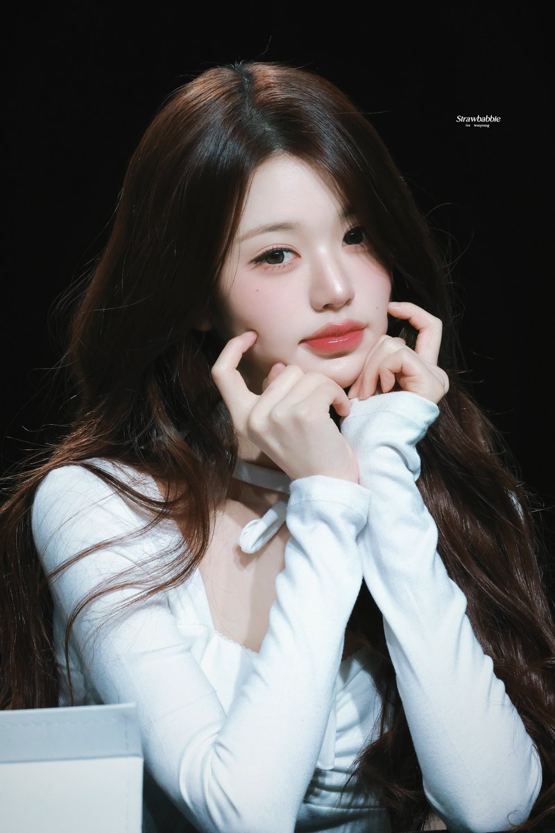 𝑺𝒕𝒓𝒂𝒘𝒃𝒂𝒃𝒃𝒊𝒆🍓 tweet media