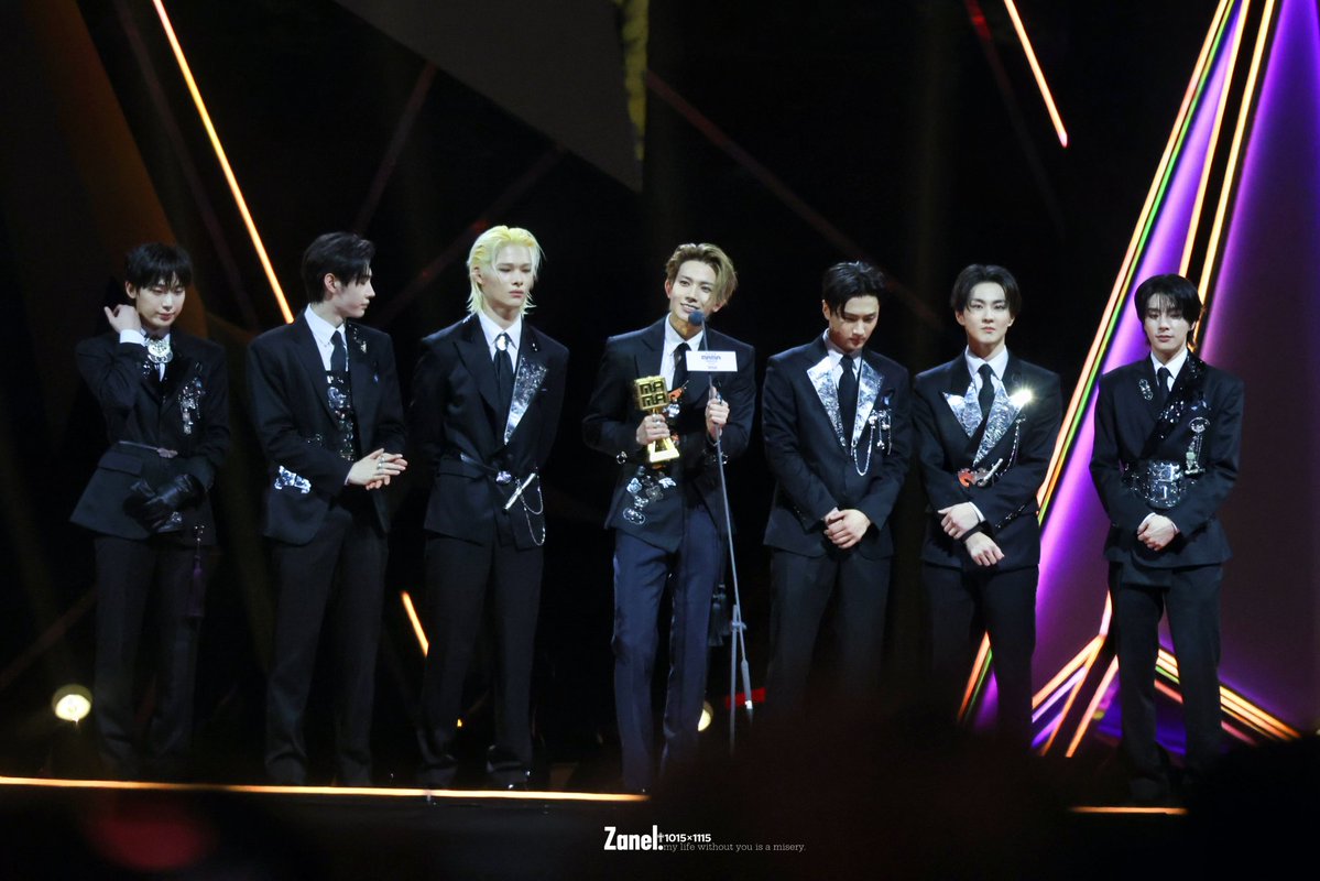 jake's ☆ tweet media