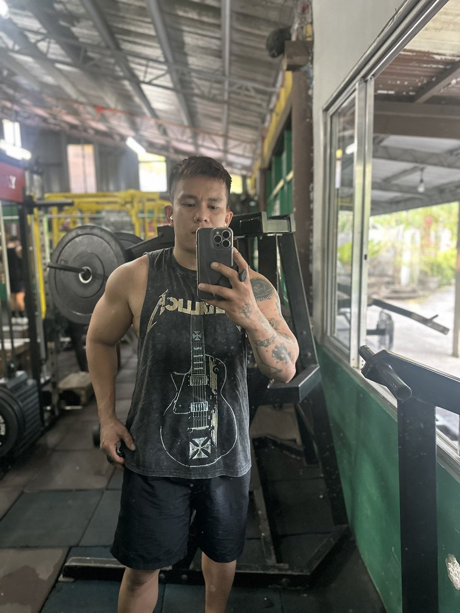 Daddi Zacc tweet media