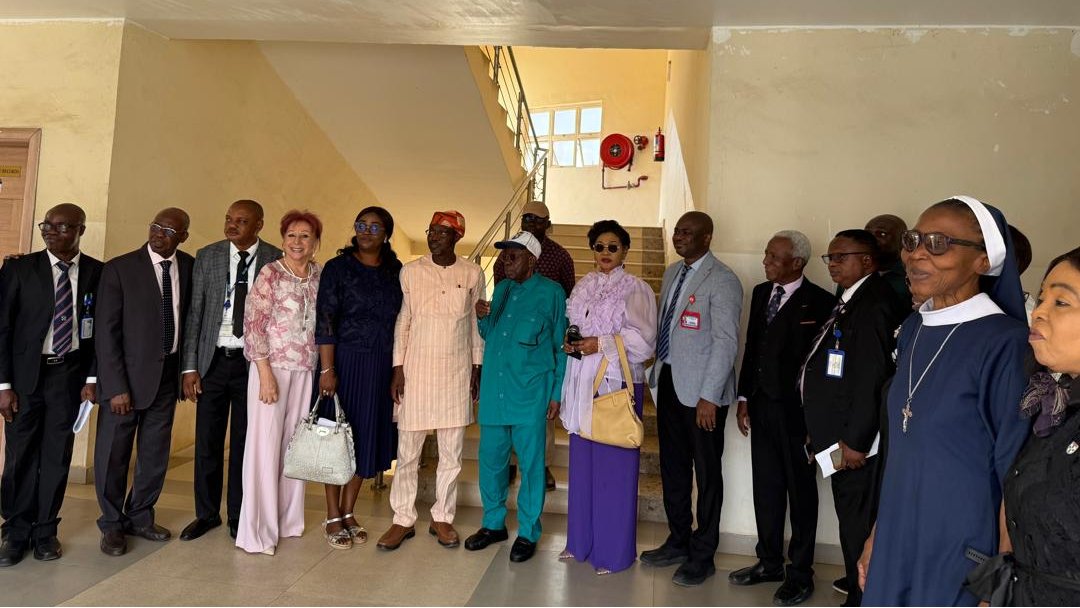 Olarinde Smaranda, FCArb, FCAI tweet media