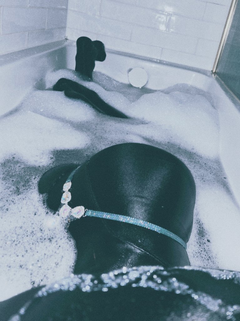 Shieri_P's tweet photo. 🛀 #zentai https://t.co/tloQr70D0H