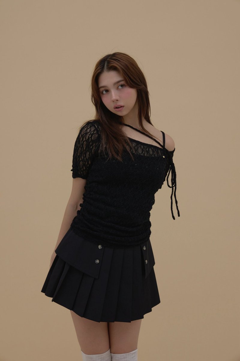 Trench pleats mini skirt color beige/black ¥9,900-tax in トレンチ