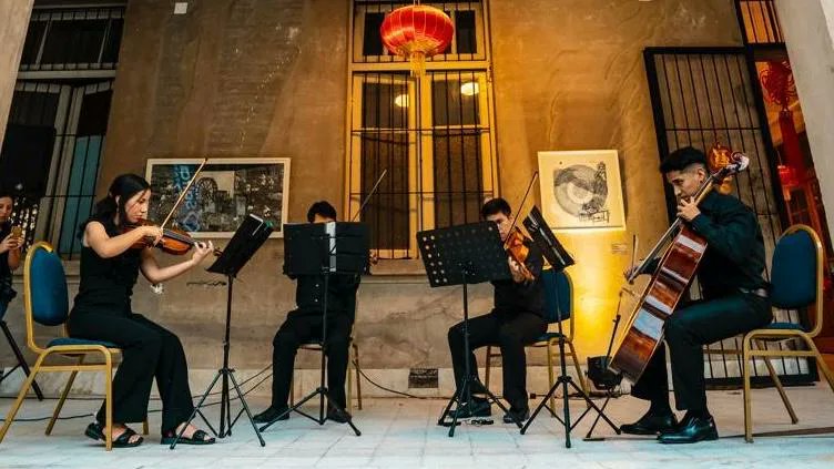 🎶 “Melodías al Paso” invita a un viaje musical en el Paseo Ex Palúdica

El miércoles 18 de marzo, a las 19 horas, se llevará adelante este ciclo cultural con la presentación del cuarteto de cuerdas “Ensamble Vivace”

👉 bumnews.com.ar/melodias-al-pa…