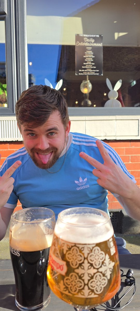 Man City Tickets 🏆🏆🏆🏆 tweet media