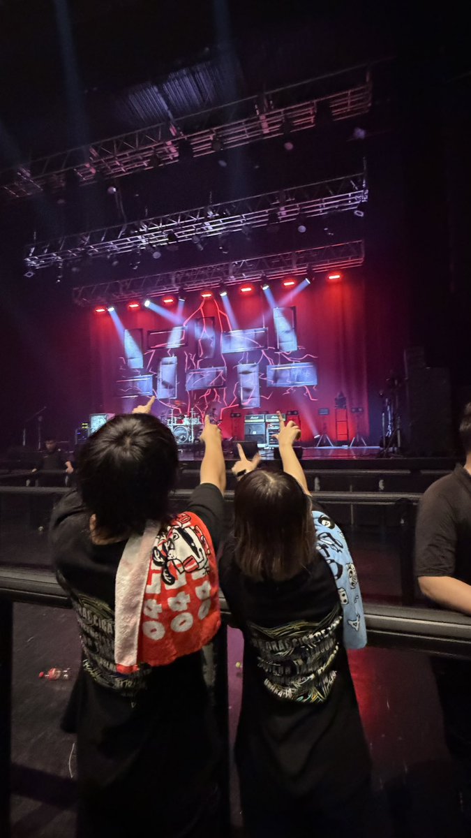 an✩.*˚ tweet media