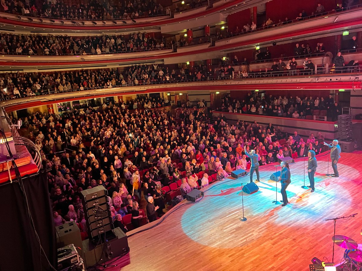 Pyramid & Parr Hall tweet media