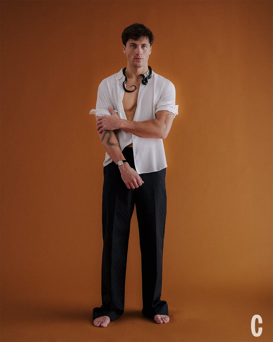 Cosmopolitan tweet media