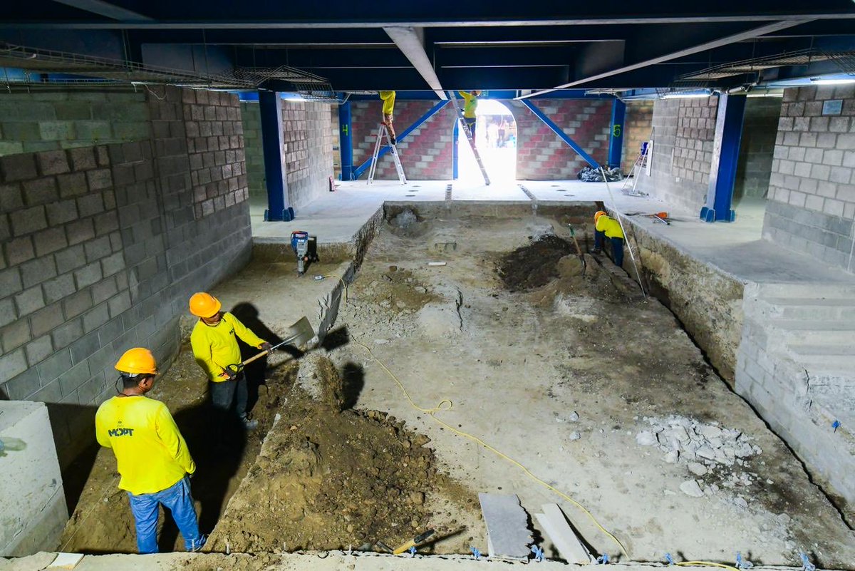 #Nacionales | 🏗️👷Personal de <a href="/ObrasPublicasSV/">Ministerio de Obras Públicas</a> avanza en la construcción del mercado municipal de Armenia, en Sonsonate; cuya obra brindará una infraestructura adecuada a sus comerciantes y consumidores.