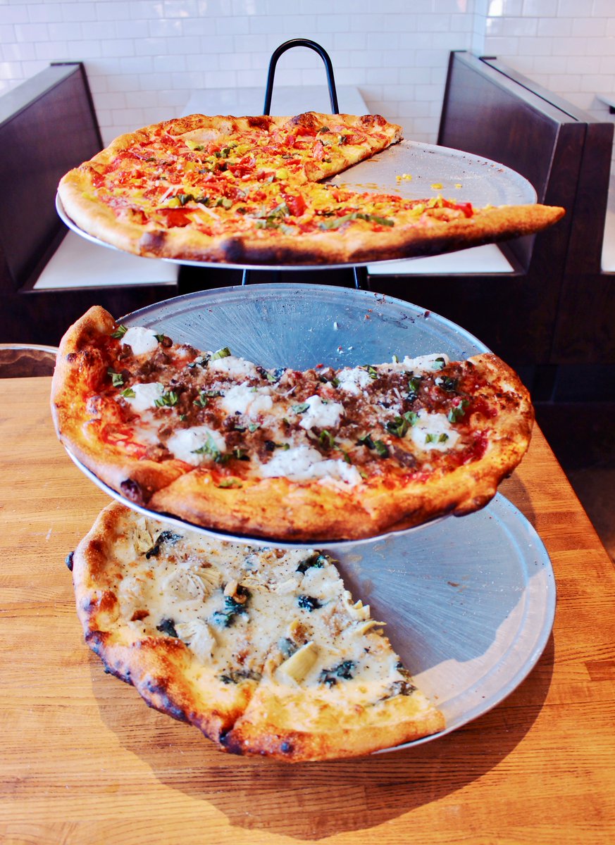 mthpizza tweet media