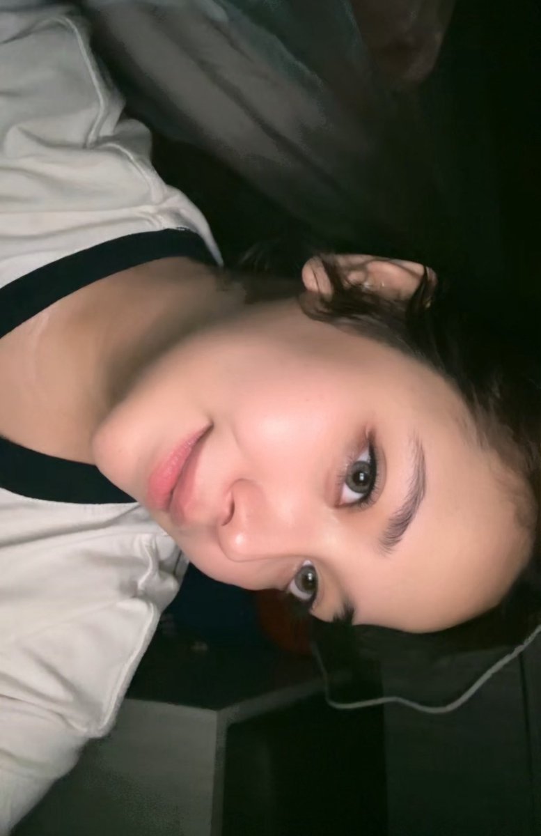 𝐫𝐚𝐚🦋 tweet media