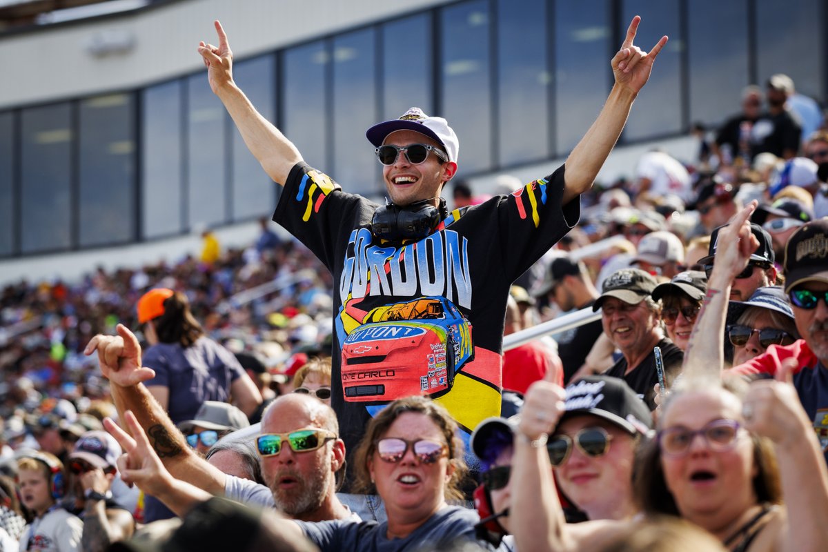 New Hampshire Motor Speedway tweet media