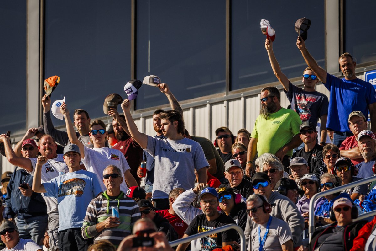 New Hampshire Motor Speedway tweet media