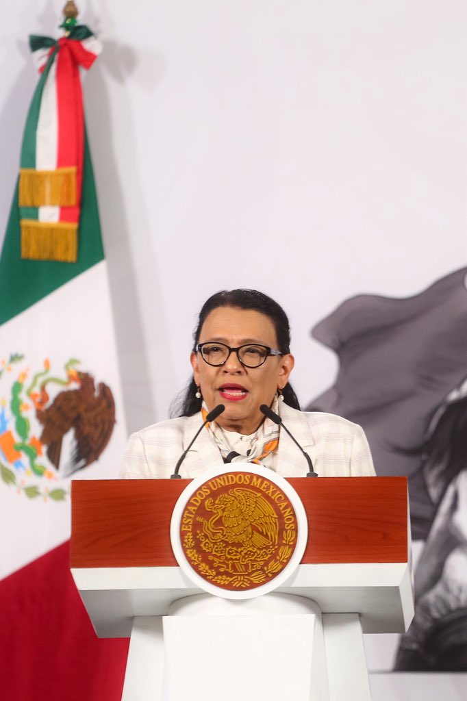 En la #MañaneraDelPueblo presentamos la iniciativa de reforma constitucional de la Presidenta <a href="/Claudiashein/">Claudia Sheinbaum Pardo</a> en materia electoral, como parte del “Plan B”, para disminuir privilegios, ampliar derechos democráticos y aumentar la participación ciudadana. 🇲🇽🗳️ <a href="/esthela_damian/">Esthela Damián</a>