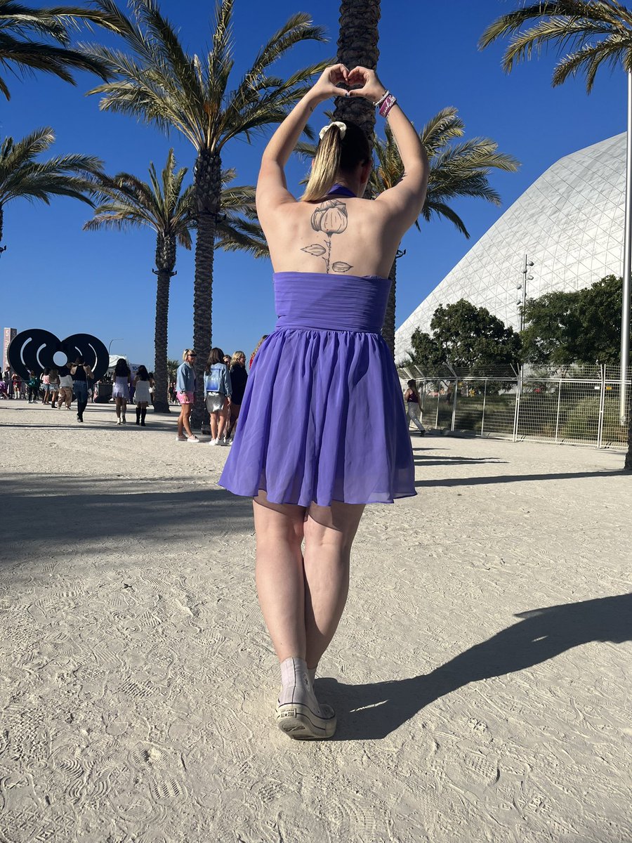 hayley “i love you” | 10.11.23 tweet media