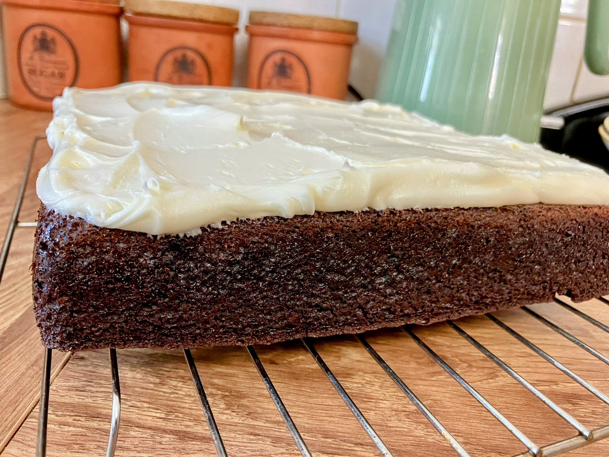 karen thompson tweet media