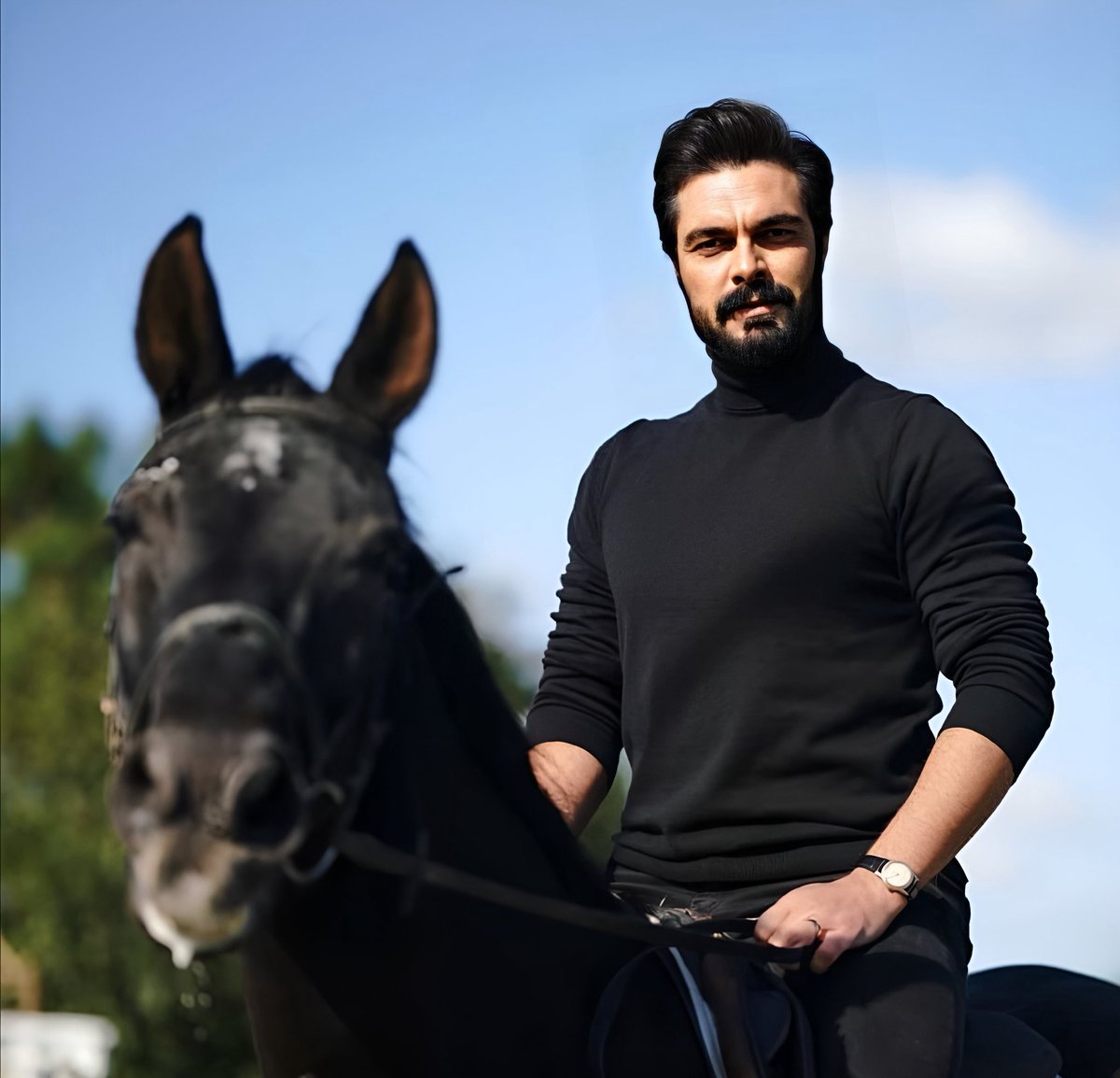 War & Peace🤍🖤 tweet media