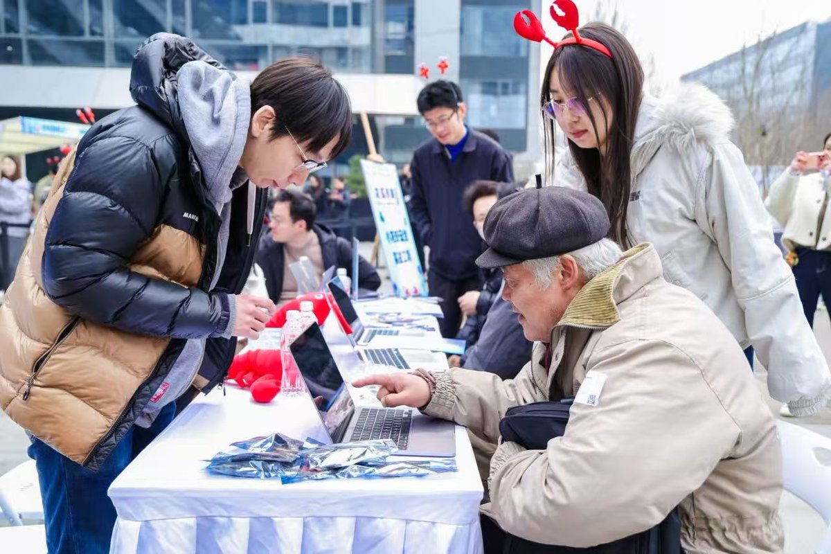 Baidu Inc. tweet media