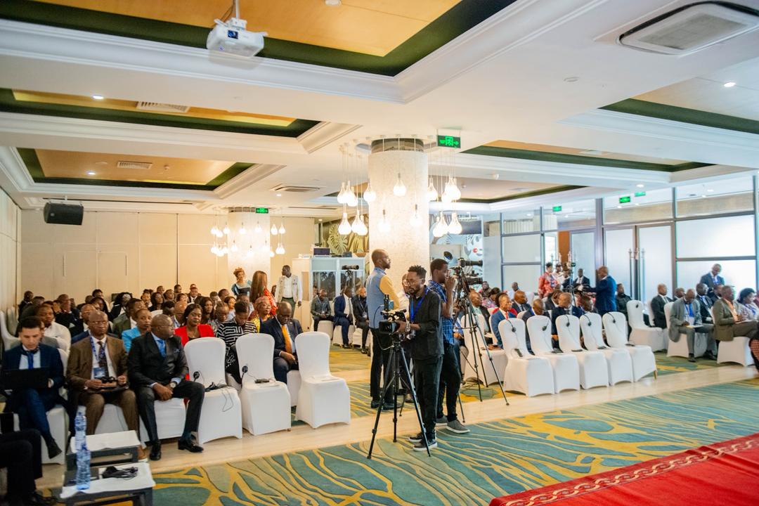 Min. Commerce Exterieur Officiel tweet media
