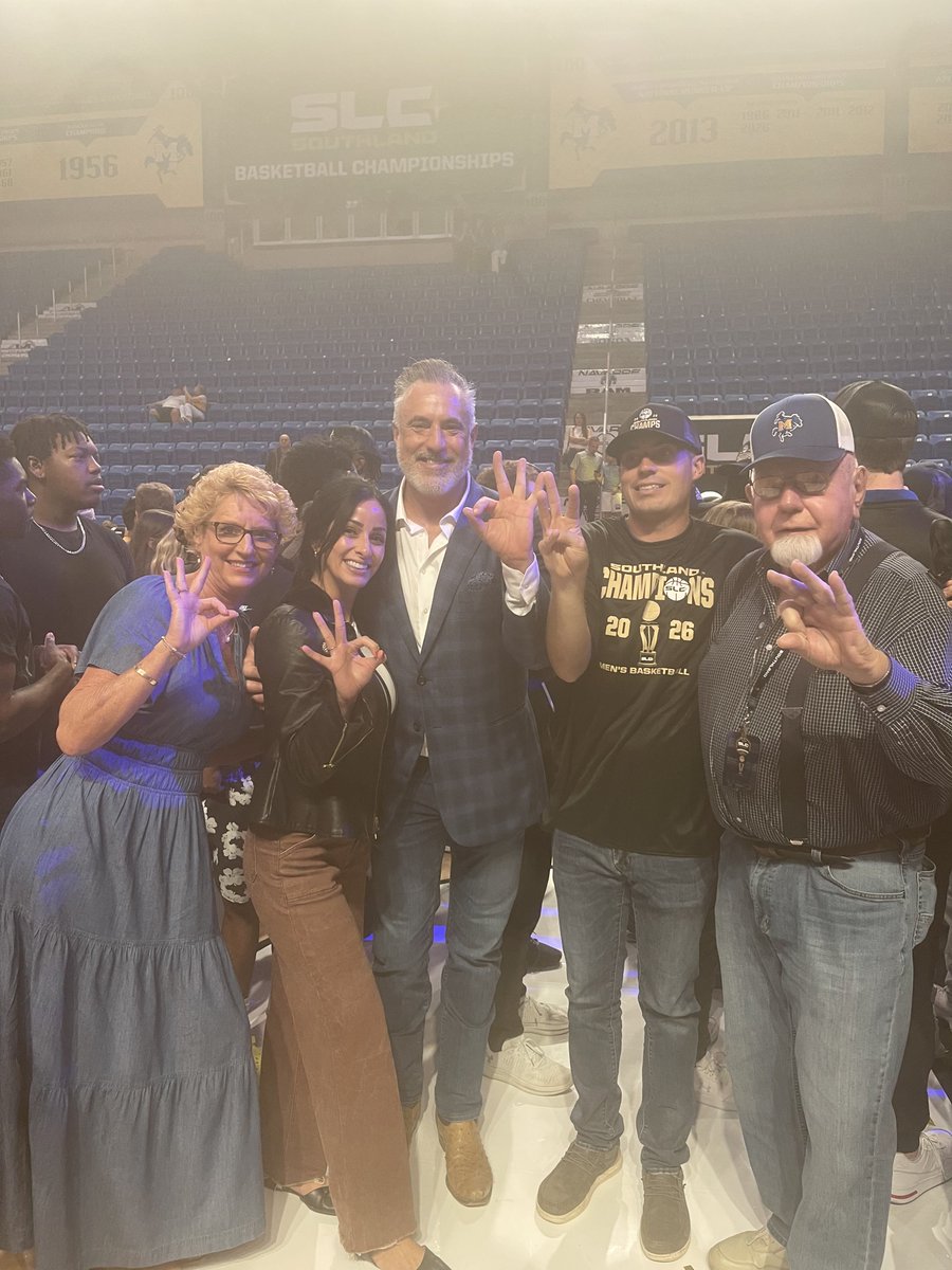 Heath Schroyer tweet media