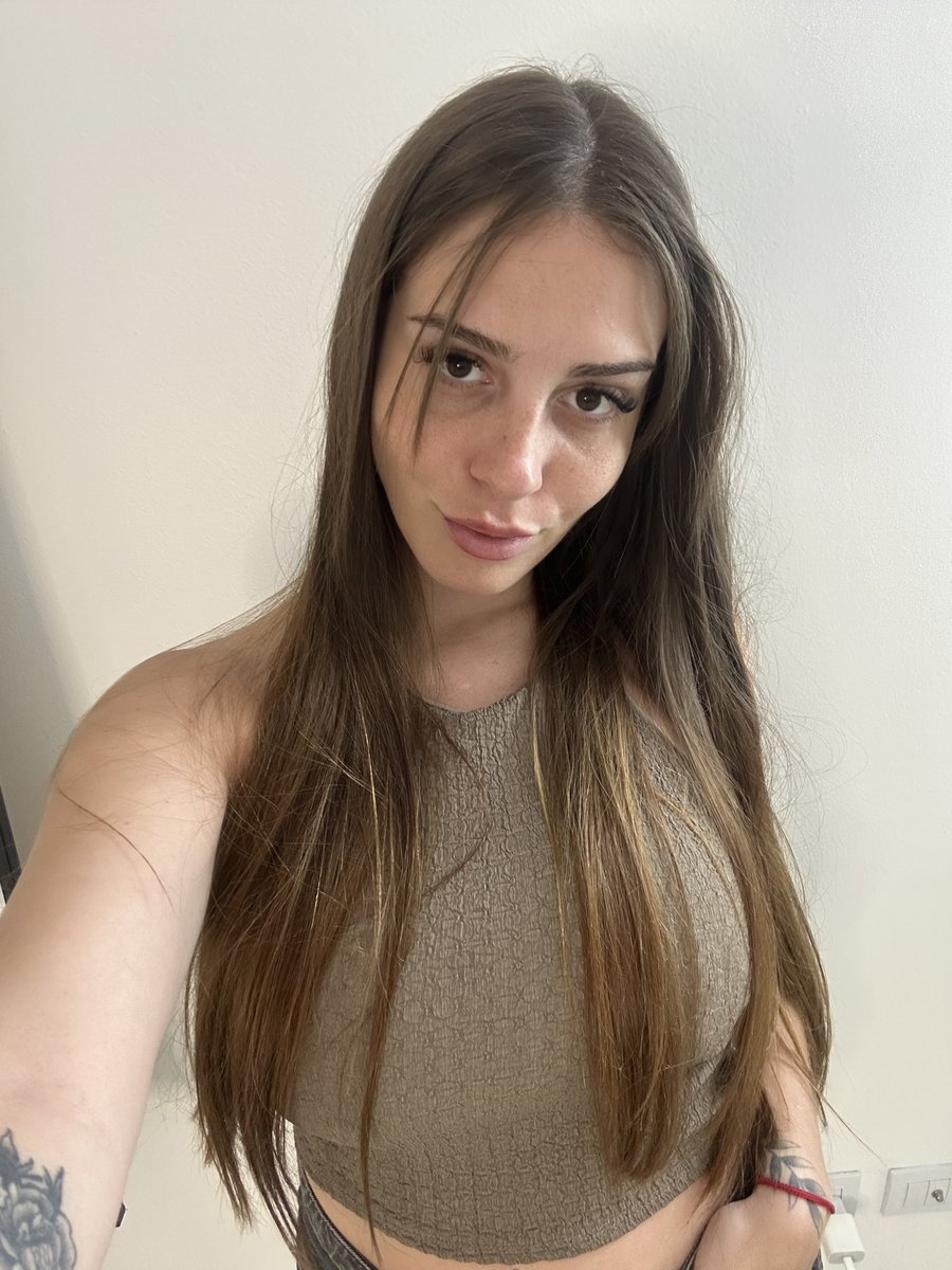 Carla la prof 📚 tweet media