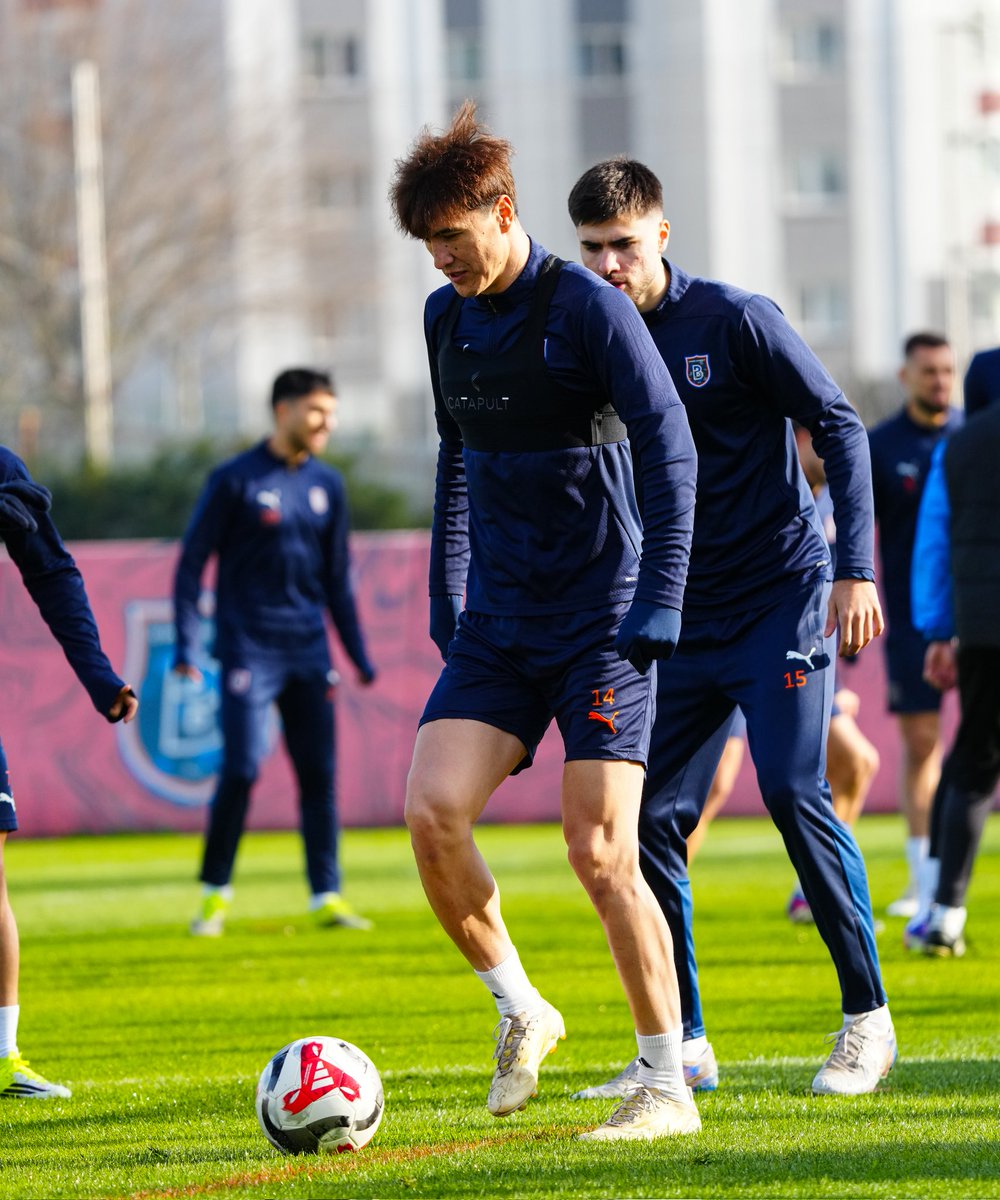 RAMS Başakşehir tweet media