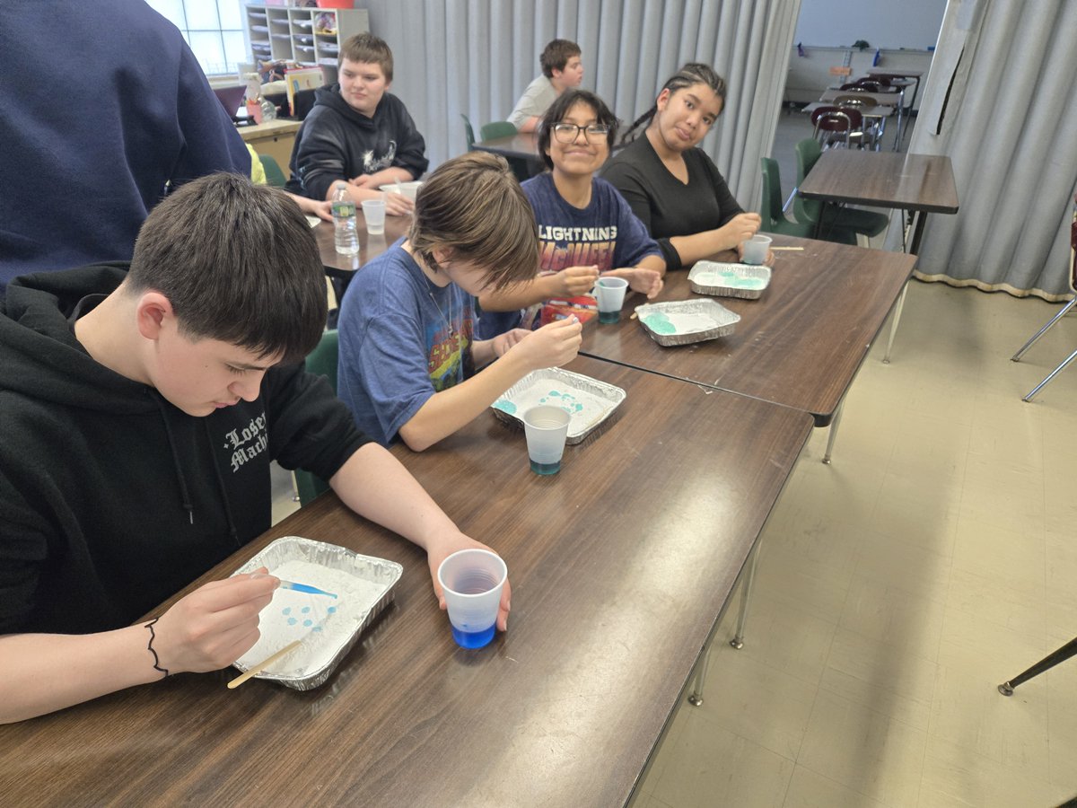 Lake Riviera Middle School tweet media