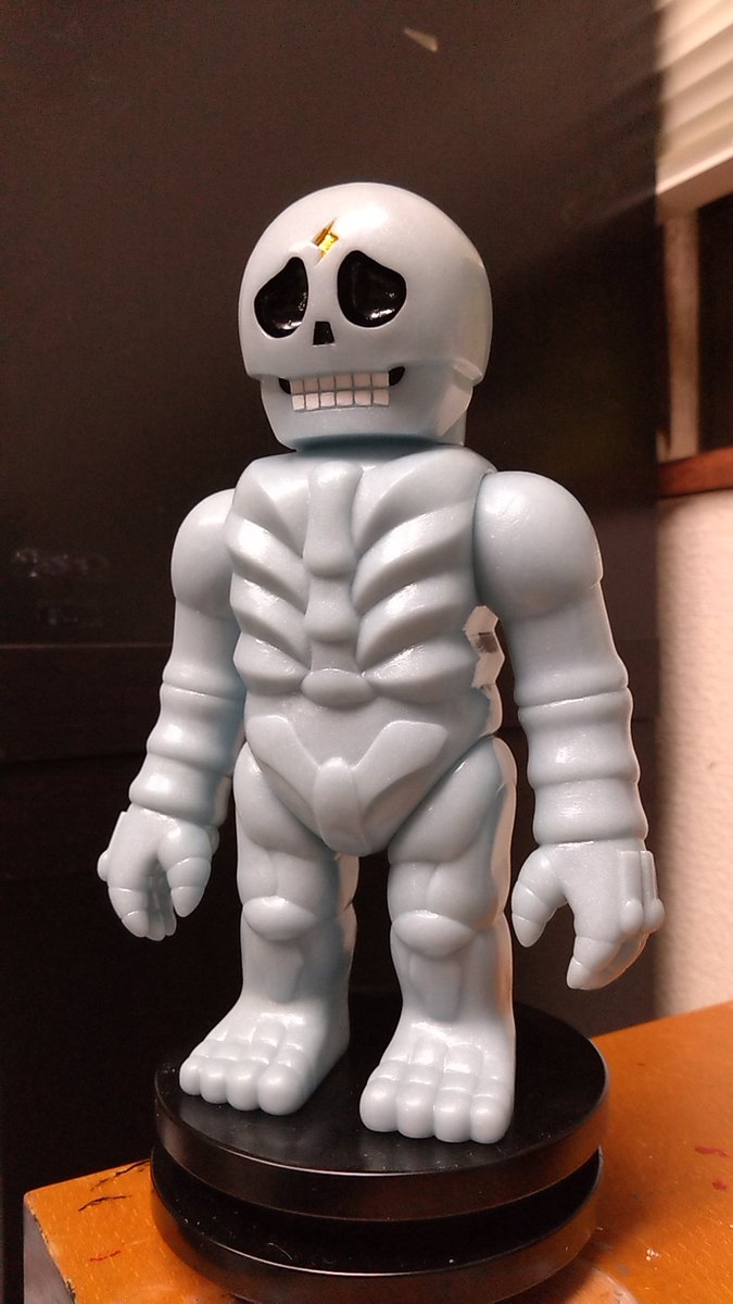 リアルヘッド tweet media