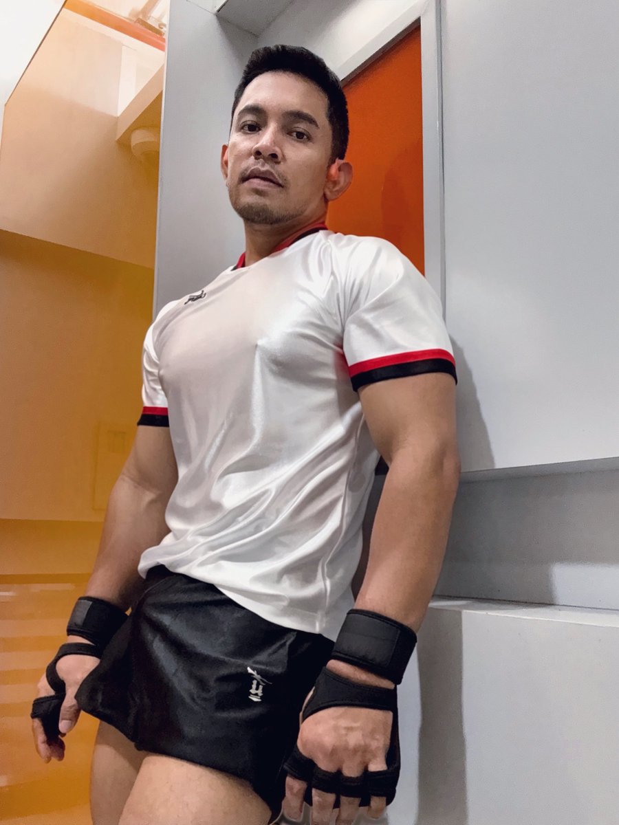 ท้อได้ แต่ไม่ถอย มันเพิ่งเริ่ม 
เป้าหมายมีไว้พุ่งชน 🤫