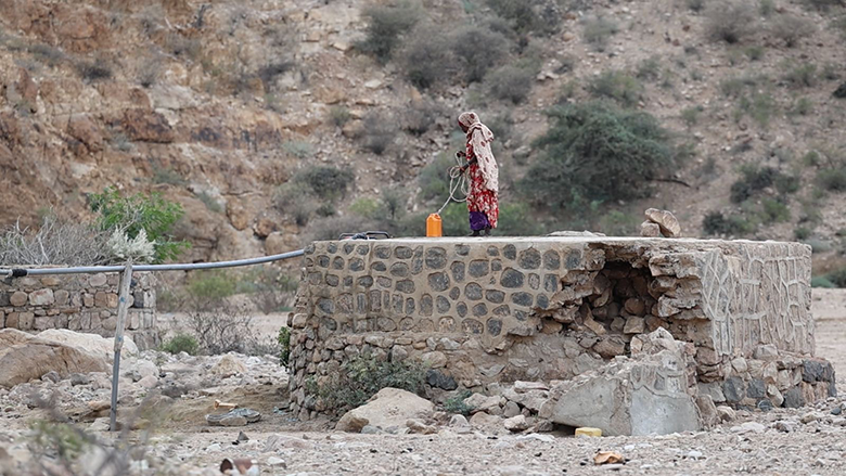 WorldBankMENA's tweet photo. NEWS: The @WorldBankGroup has approved a $35 million grant to expand access to safe &amp; reliable water resources for rural communities in #Djibouti 🇩🇯.

The project is expected to enhance climate resilience for at least 167,000 people.

Learn more: https://t.co/gqK1sh4pIq https://t.co/UMKGzRM7Aj