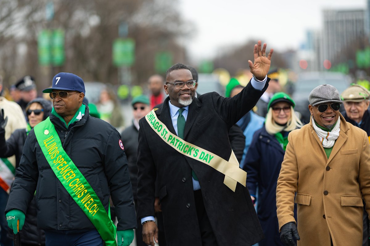 Mayor Brandon Johnson tweet media