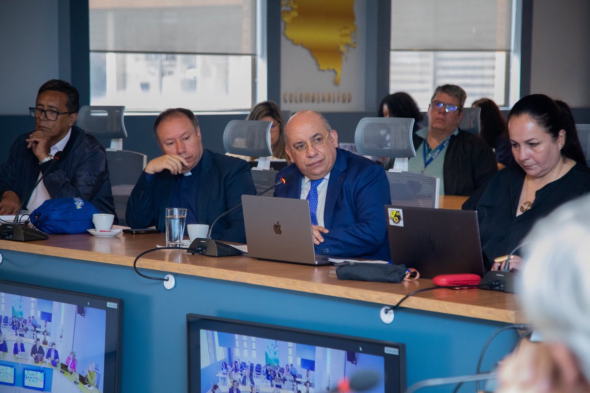 Universidad UNAD tweet media