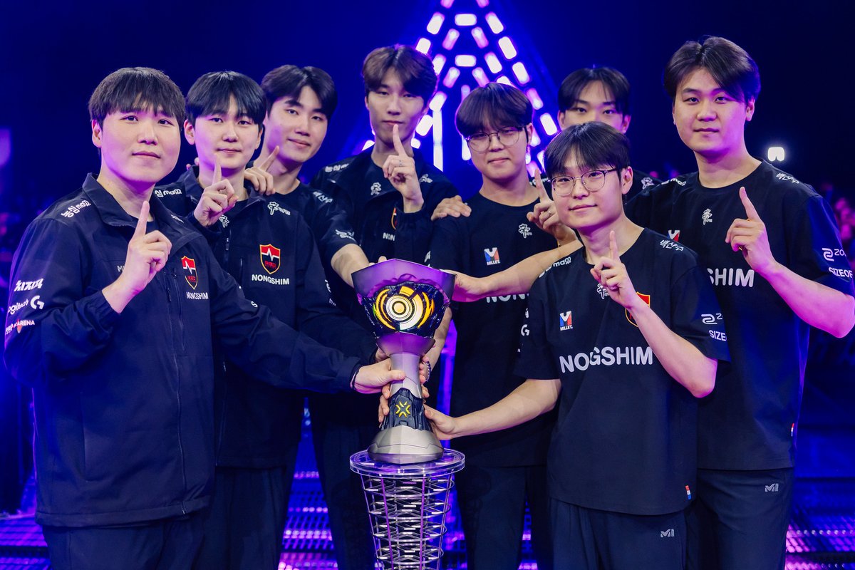 Nongshim RedForce's last 20 games, and 5 months:

PRX ✅ 3-0
NRG ✅ 2-0
G2 ✅ 2-1
M8 ✅ 2-0
RRQ ✅ 3-2
FS ✅ 2-0
T1 ✅ 2-1
TS ✅ 2-0
DRX ✅ 2-1
TH ✅ 2-0
WOL ✅ 13-9
DRX ❌ 8-13
TH ✅ 13-7
BME ✅ 3-1
MTV ✅ 2-0
VLT ✅ 2-0
VLT ✅ 2-1
RID ✅ 2-0
FS ✅ 2-1
NAOS ❌ 0-2