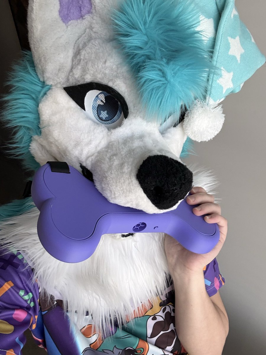 WulfPawPrints tweet media