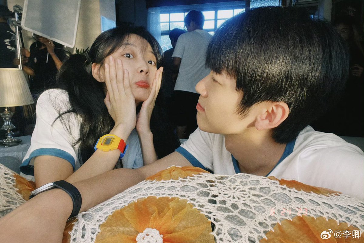 piqah_yazid's tweet photo. I didn’t expect to love them this much, but Cheng Miaomiao and Cheng Yaya have become my favorite sibling duo in cdramaland. 

#WindDirection #迎风的青春 https://t.co/WPRqcoWo7w