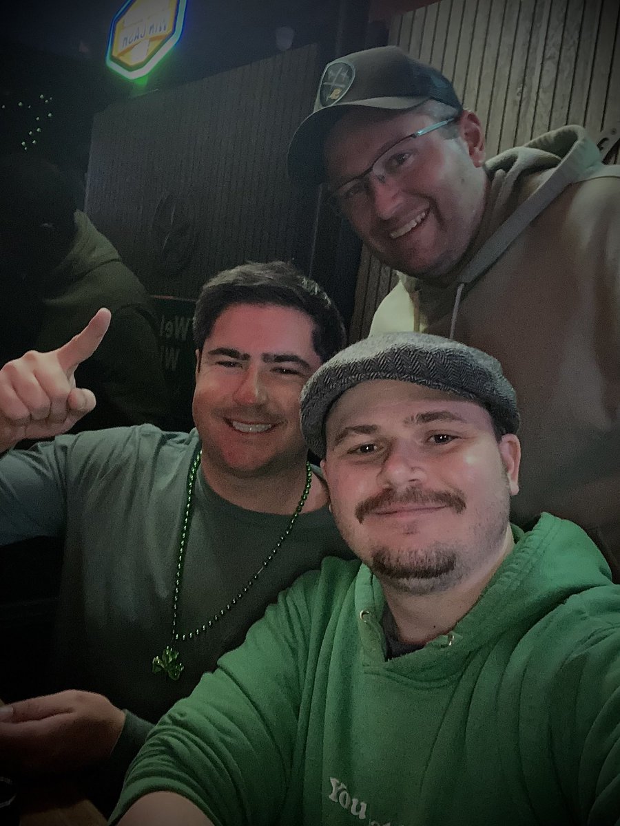 Earthquake Jake tweet media