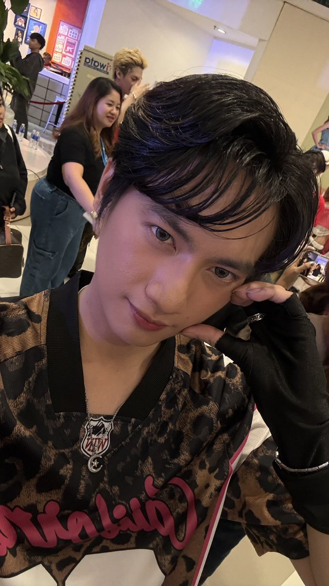 arkaiveds's tweet photo. [📸] GenZix — Leo

🎧 : BeatVibin' Fest 
📆 : 01252025
📍 : SM Valenzuela City

@GenZix_LEO #GenZix_Leo 
@GenZixOfficial #GenZix https://t.co/NRfzoHbfMK