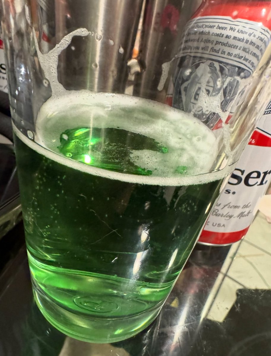 driverbobyosh's tweet photo. #Jブリ #モニブリ火曜日 
Naviはユカさん

今日3/17は

#セントパトリックスデー 🍀 

緑💚を身につける日
ゴルフをしている方も
緑の装いで🟢

今夜うちに帰ったら
#緑ビール で #乾杯 します😊

#happystpatricksday 🍀 https://t.co/QWPBOy5plM