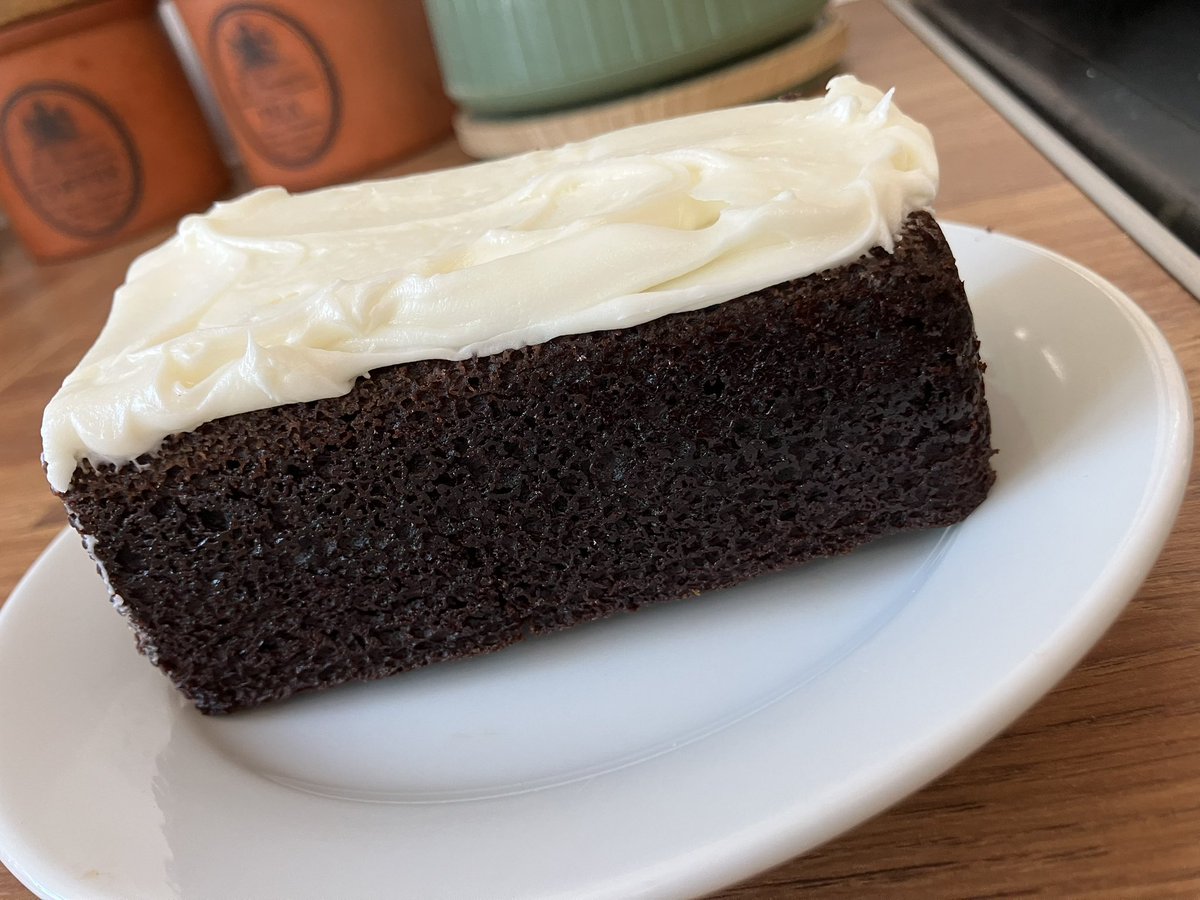 karen thompson tweet media