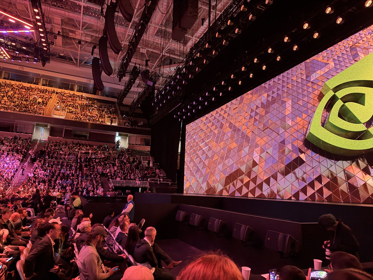 DO IT NOW tweet media