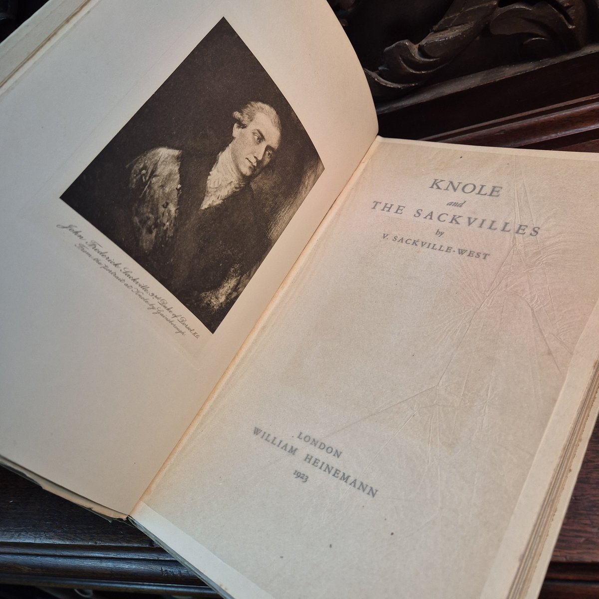 Petersfield Bookshop tweet media